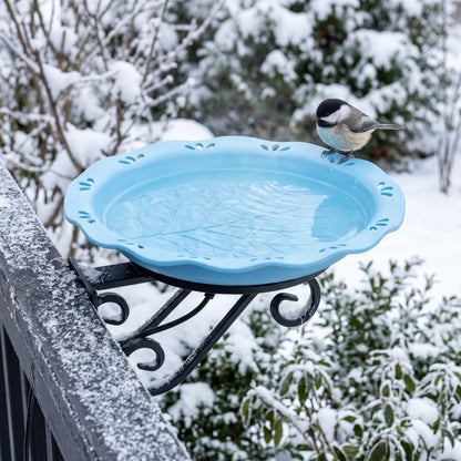 Close-up of the heated bird bath basin with non-slip leaf-texture floor and scalloped grip rim