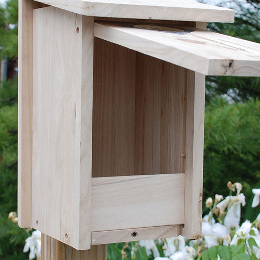 Classic Three-Woodpecker House - BIRDLOVER