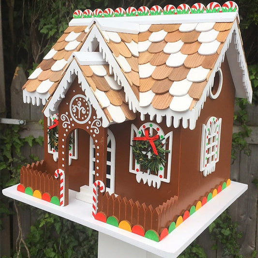 Candy Cottage Bird House - BIRDLOVER