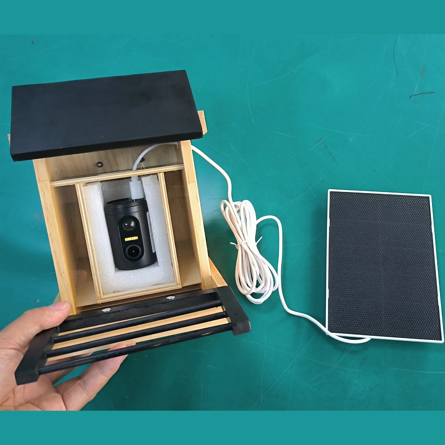 Bird Feeder Camera with Night Vision — 1080P, Solar, Works Without WiFi