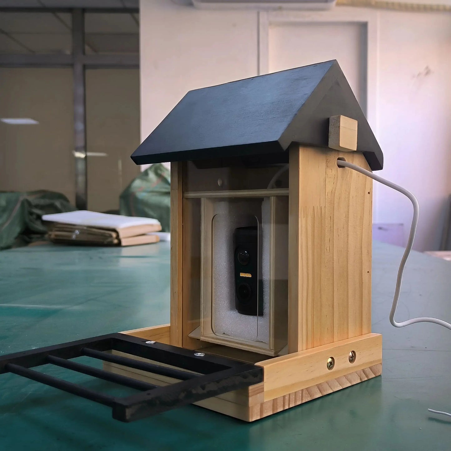 Bird Feeder Camera with Night Vision — 1080P, Solar, Works Without WiFi