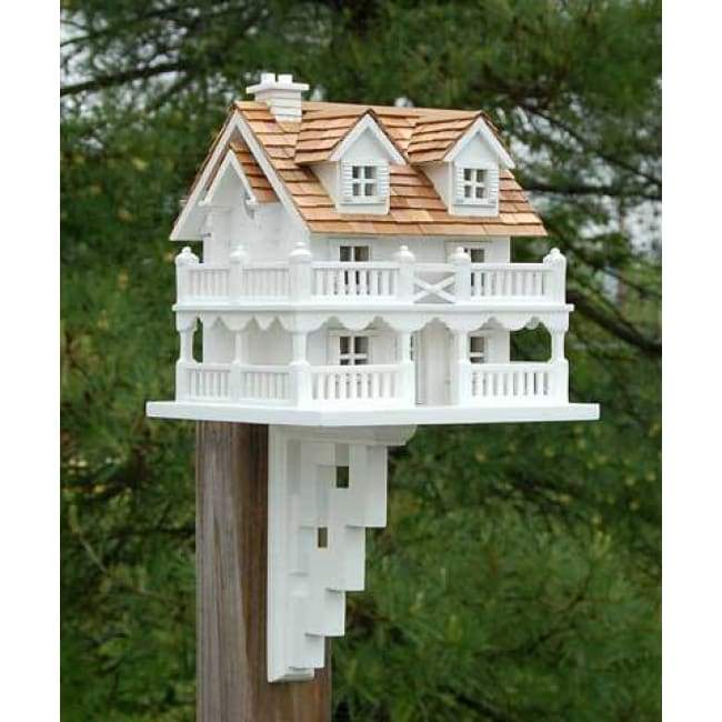 Cape Cod Bird House with Bracket