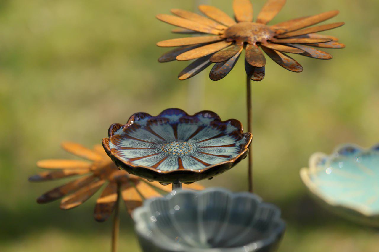 Ceramic bird bath and feeder, Handmade potteryd, Metal art - BIRDLOVER