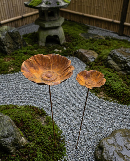 Metal Flower Bird Bath — Garden Stake Rustic Outdoor Garden Decor - BIRDLOVER