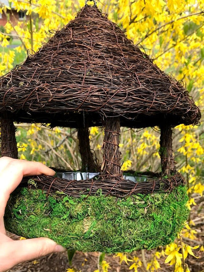 Moss Hut Bird Feeder — Natural Branching Platform - BIRDLOVER