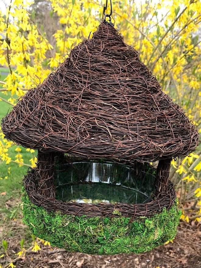 Moss Hut Bird Feeder — Natural Branching Platform - BIRDLOVER