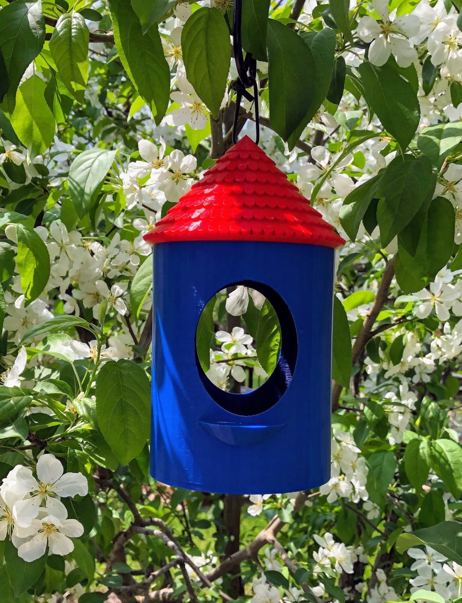 Round Shingled Roof Bird Feeder | Team Colors | Bird | Outdoor | Birdfeed | Conical | Shingled Roof | Circular Birdfeeder | - BIRDLOVER