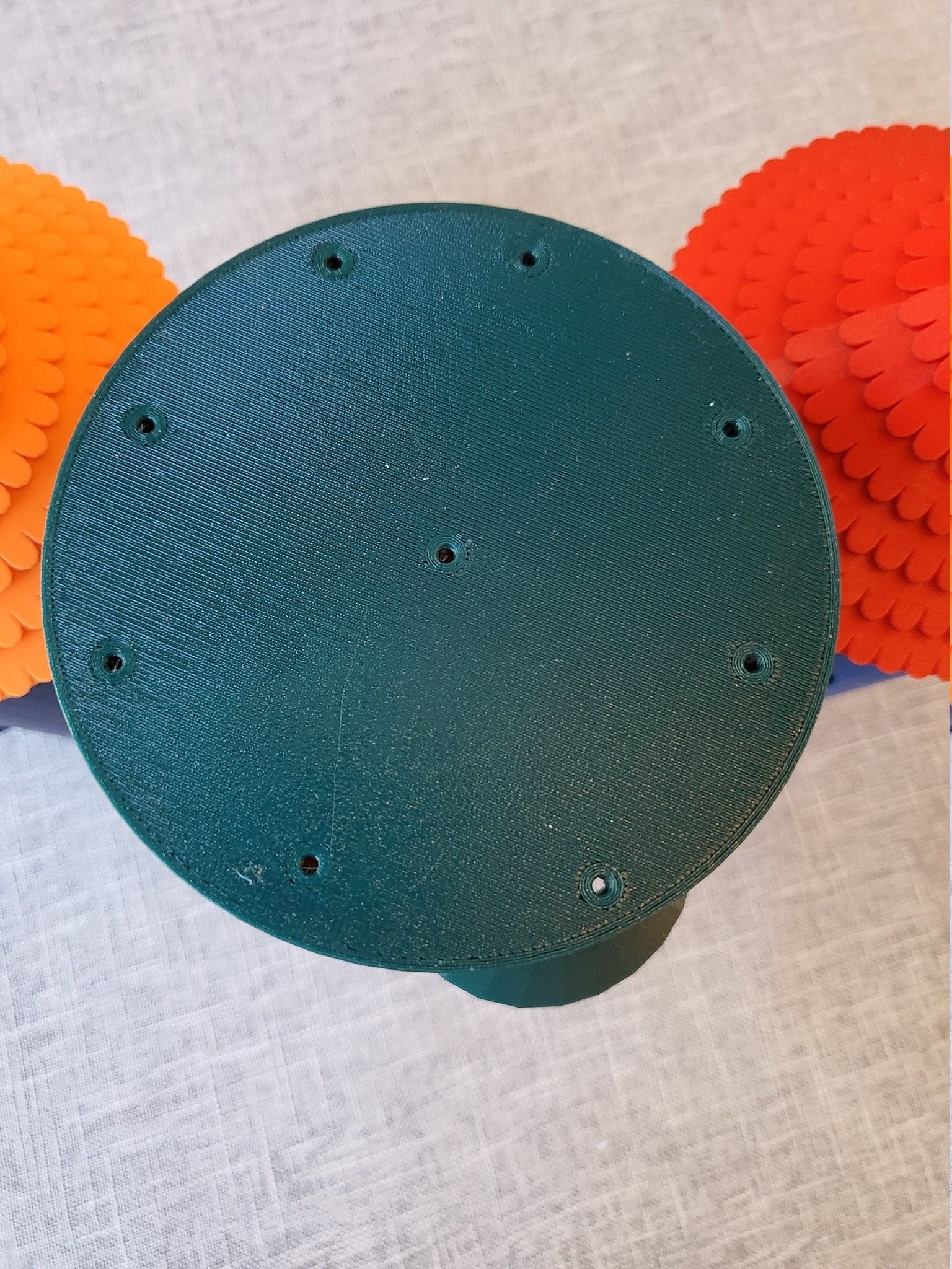 Round Shingled Roof Bird Feeder | Team Colors | Bird | Outdoor | Birdfeed | Conical | Shingled Roof | Circular Birdfeeder | - BIRDLOVER